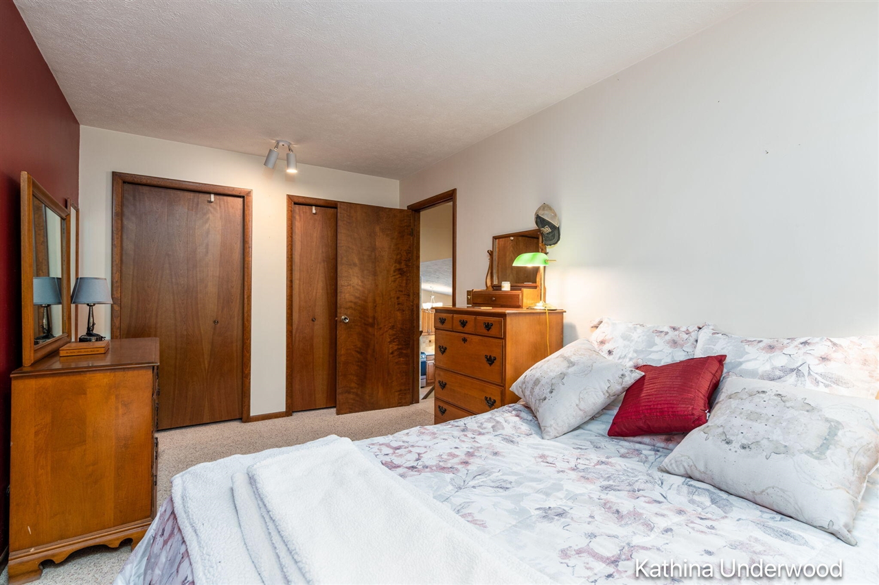 1346 Rosewood Avenue Property Photo 20