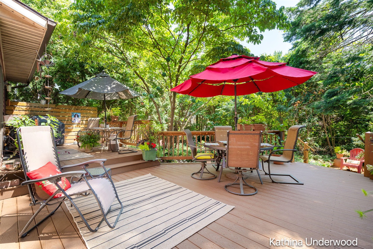1346 Rosewood Avenue Property Photo 29