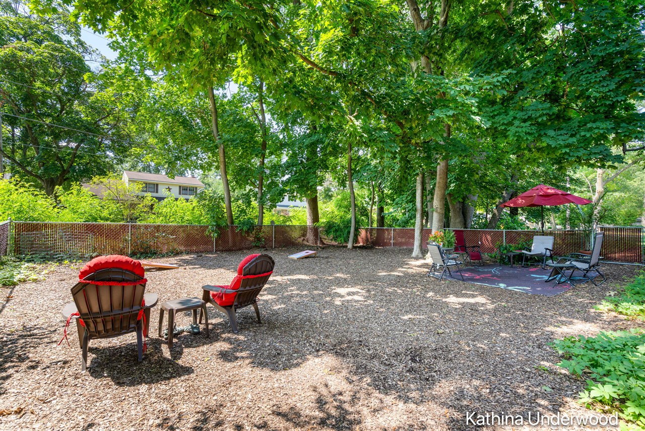 1346 Rosewood Avenue Property Photo 33