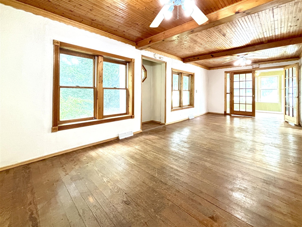 210 Ash Street Property Photo 6