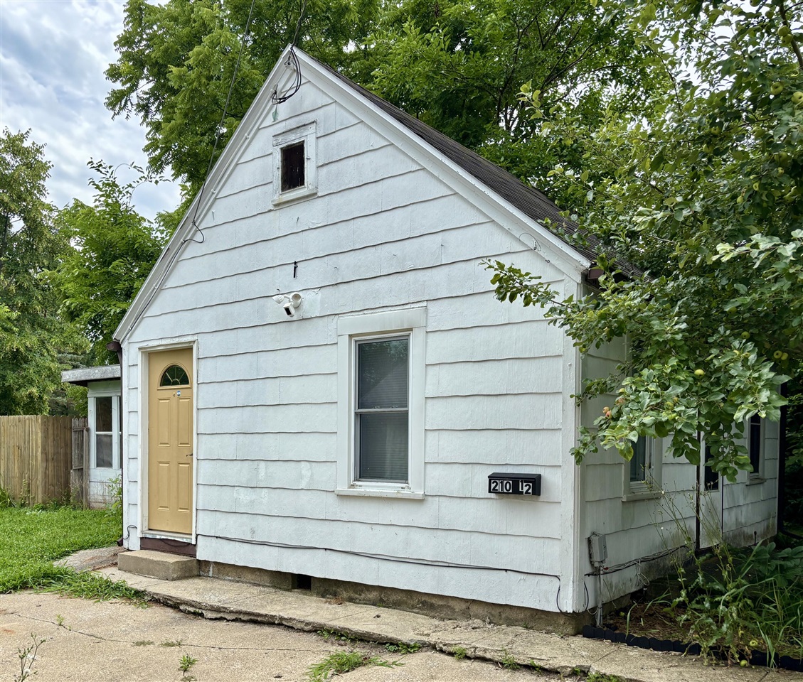 210 Ash Street Property Photo 23