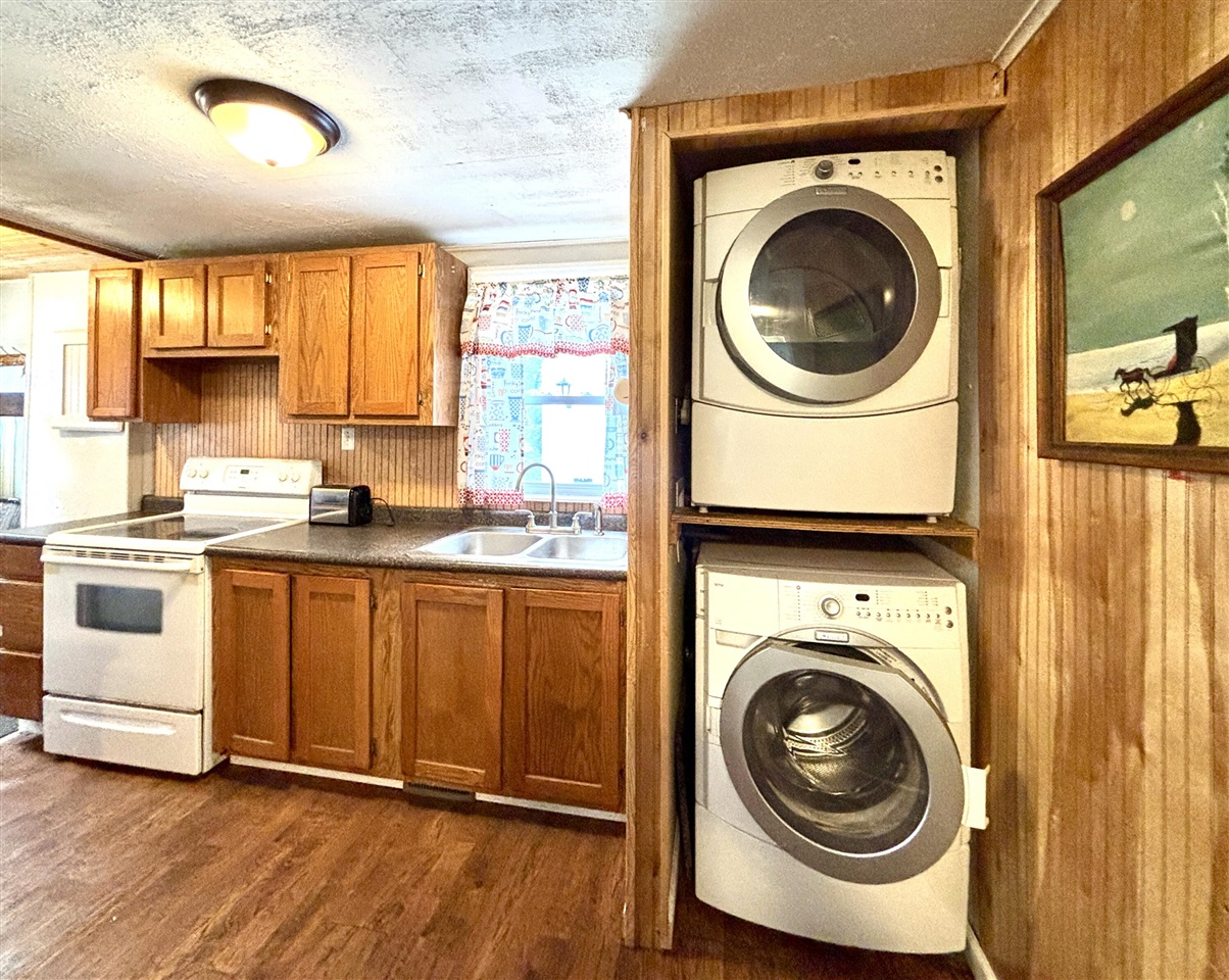 210 Ash Street Property Photo 26