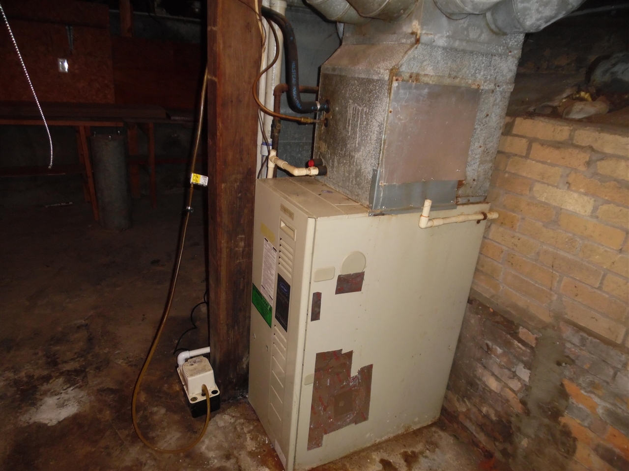 441 Adams Street Property Photo 24