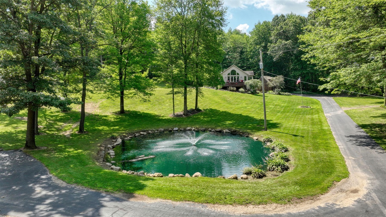 6823 Folks Road Property Photo 1