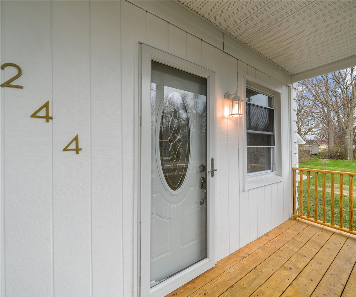 244 Cass Street Property Photo 4