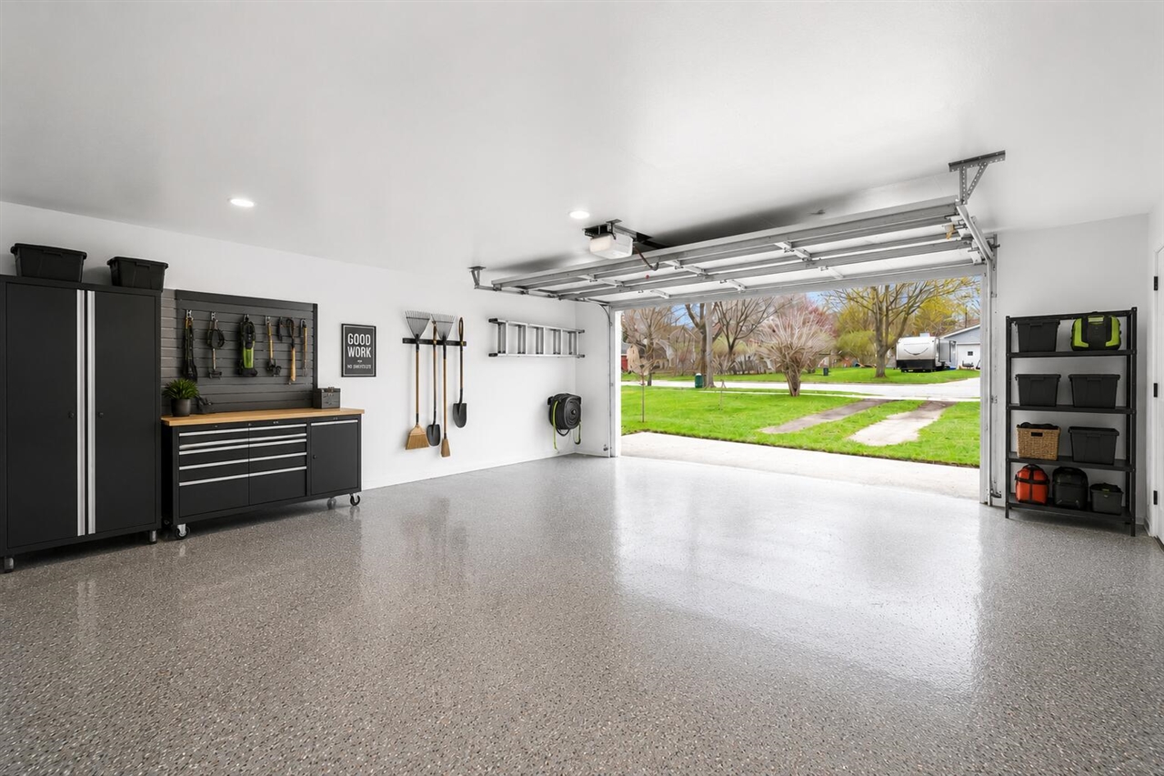244 Cass Street Property Photo 24