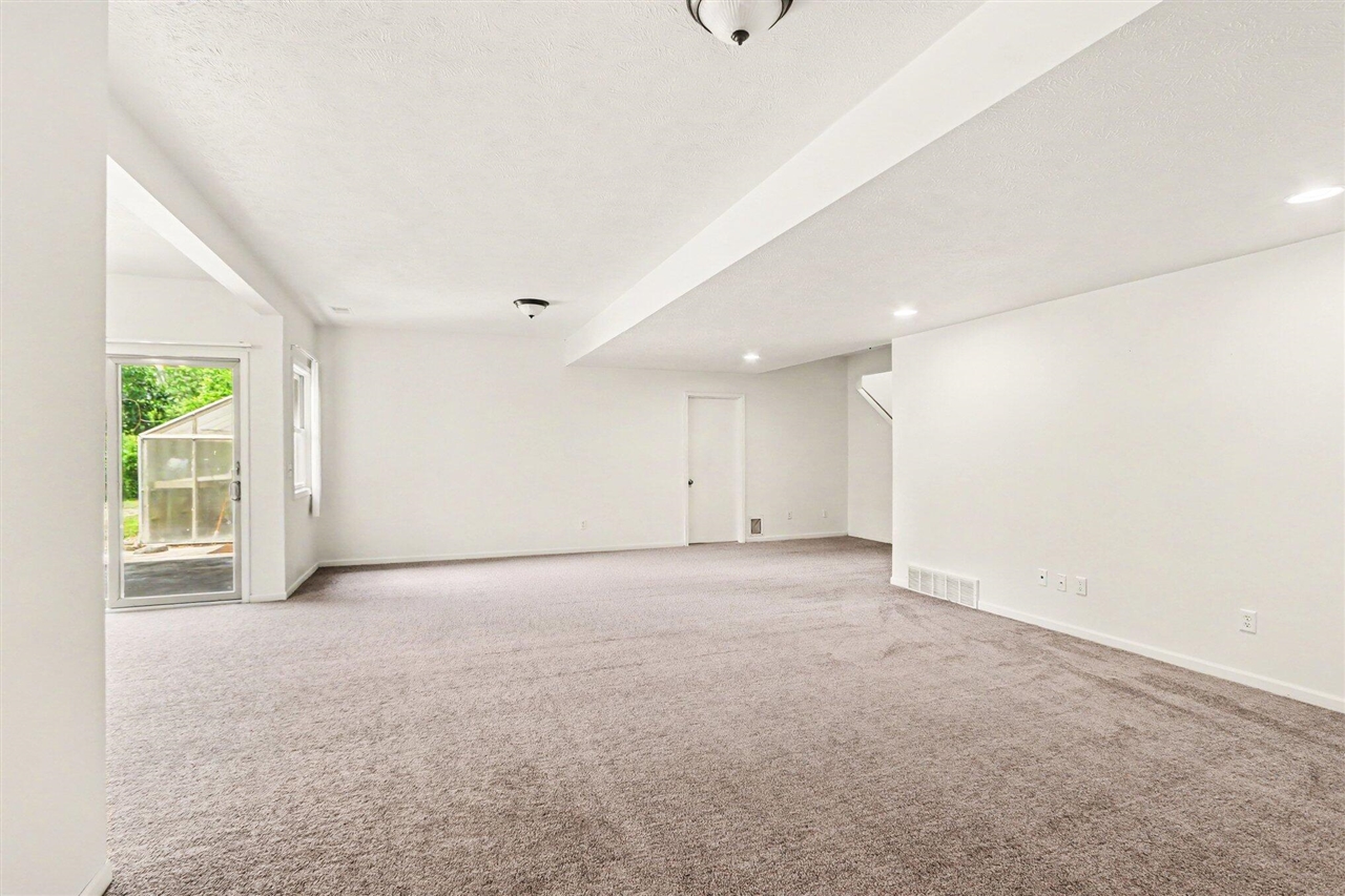 40305 14th Avenue Property Photo 30