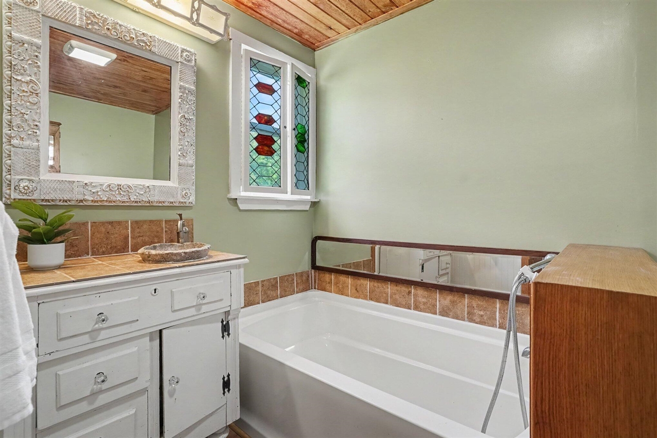 4660 E Beyer Road Property Photo 9