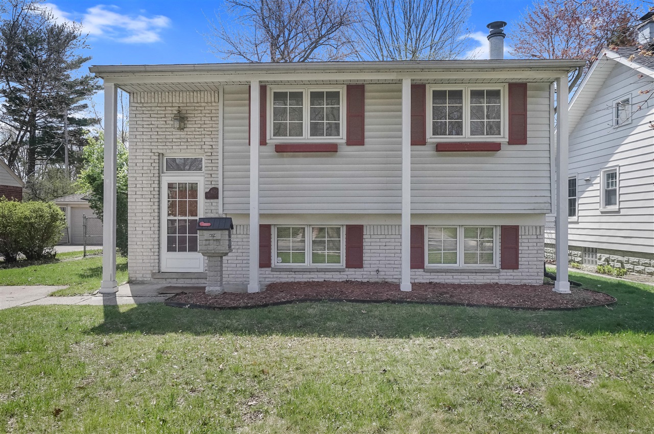 429 Royal Avenue Property Photo 1