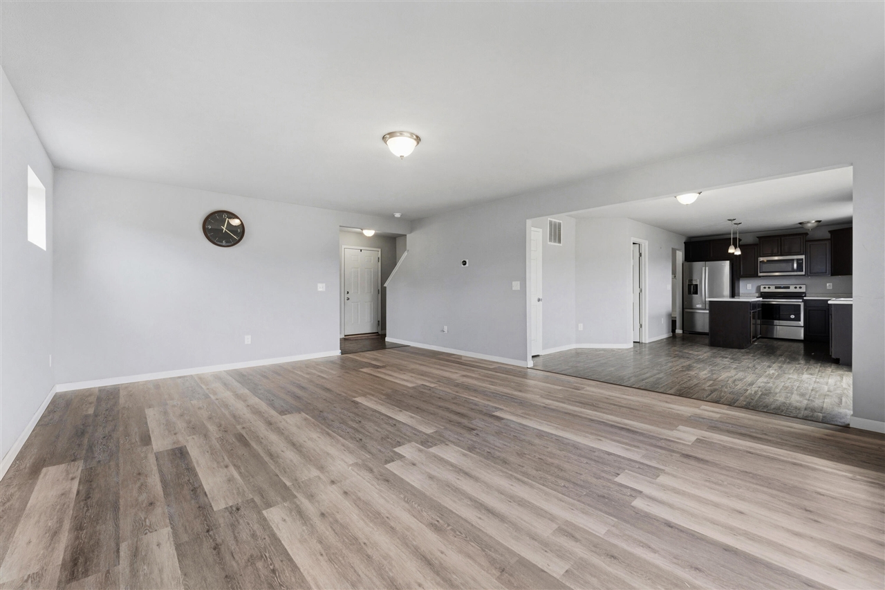 133 Turfway Park Property Photo 8