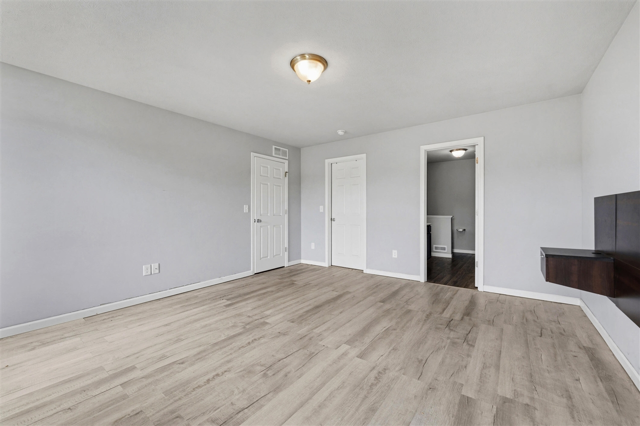 133 Turfway Park Property Photo 17