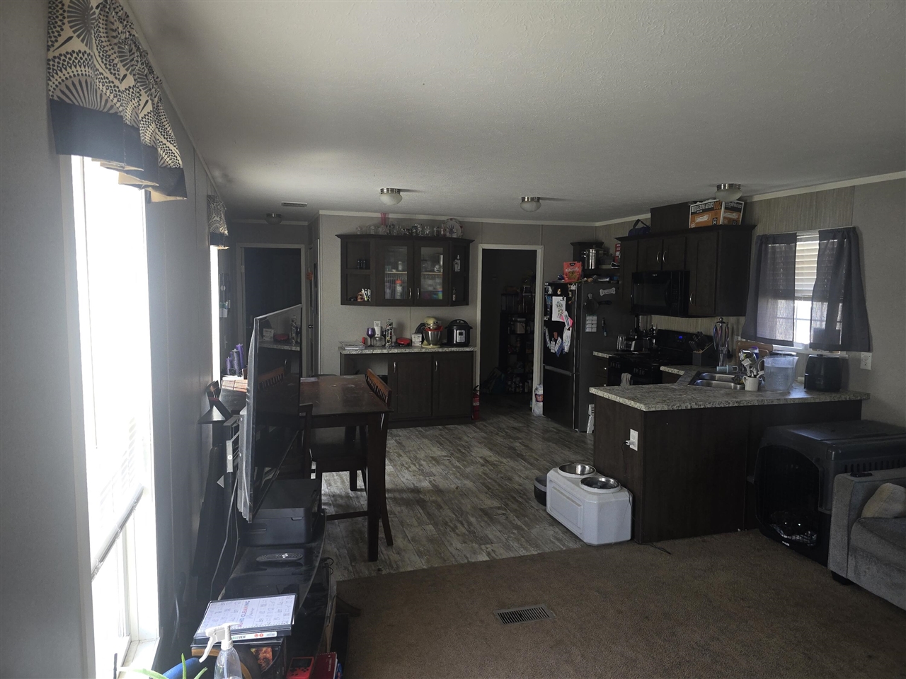 360 E Tuttle Road Property Photo 6