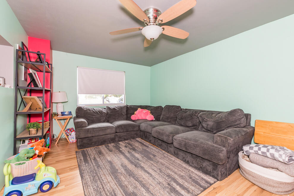 529 Clinton Street Property Photo 20