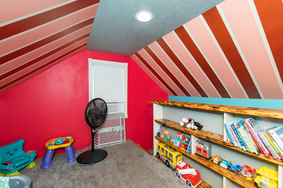 529 Clinton Street Property Photo 30