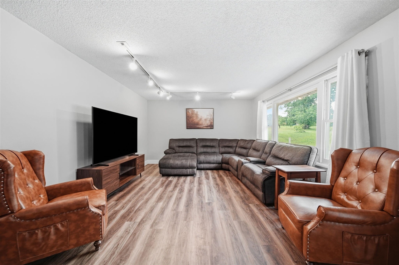 4802 Forrister Road Property Photo 7