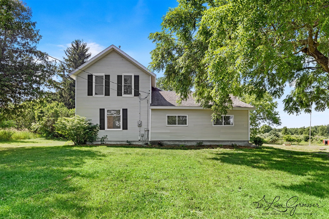 6621 Tamarack Road Property Photo 1
