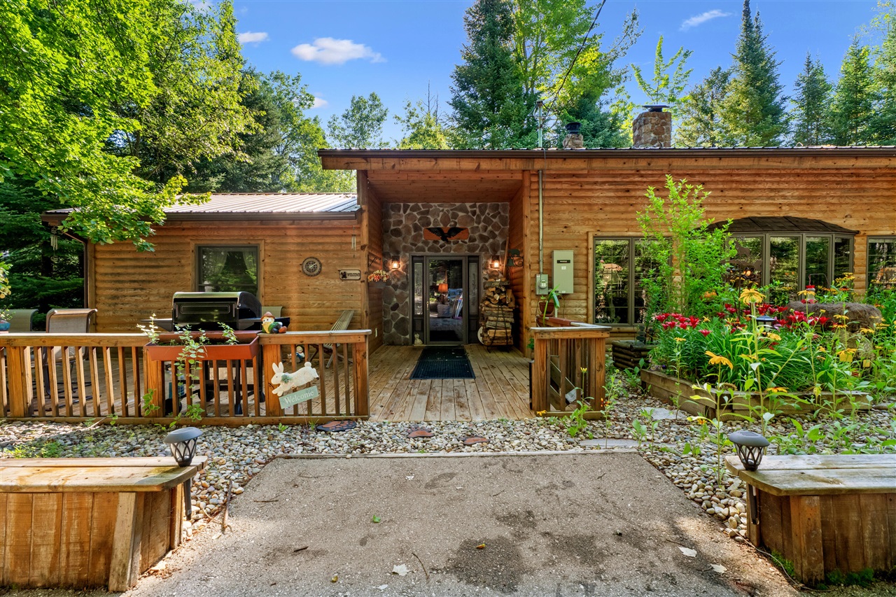 15355 Larry Road Property Photo 3
