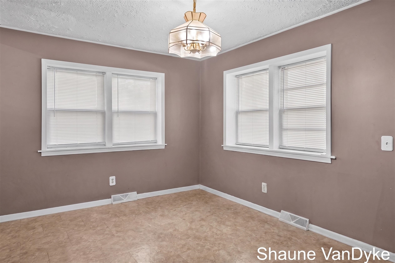 154 72nd Street Property Photo 7
