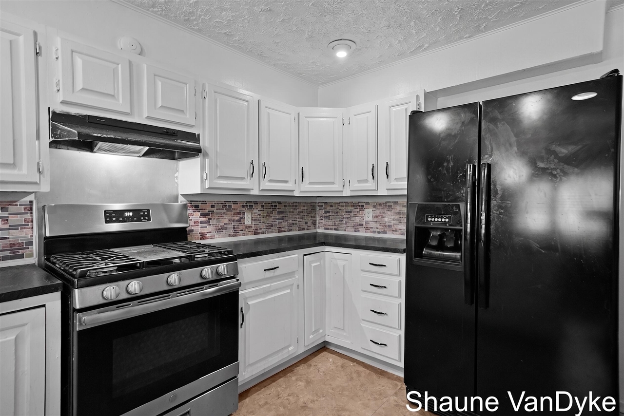 154 72nd Street Property Photo 15