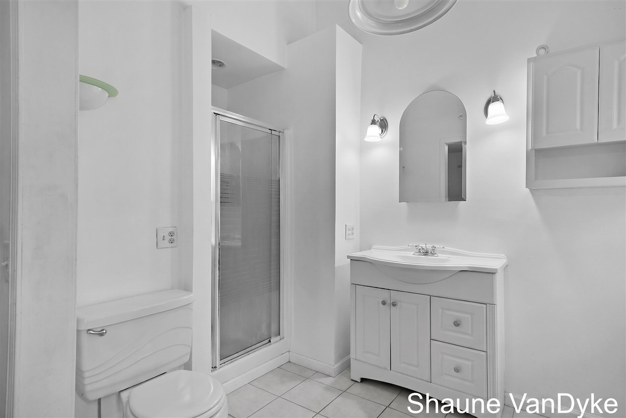 154 72nd Street Property Photo 33