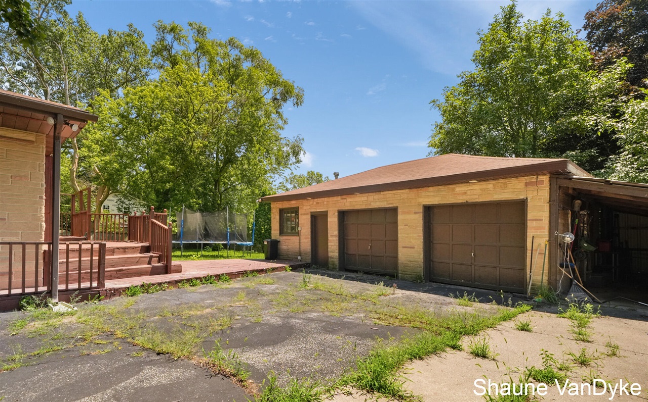 154 72nd Street Property Photo 48