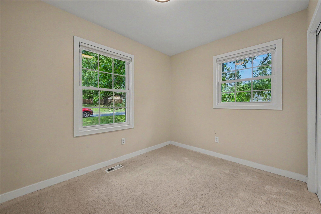 25581 Pleasant Drive Property Photo 11