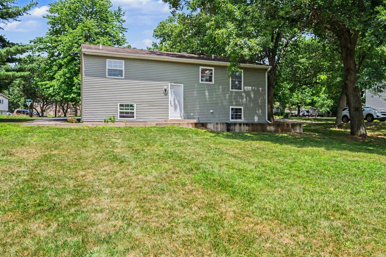 25581 Pleasant Drive Property Photo 18