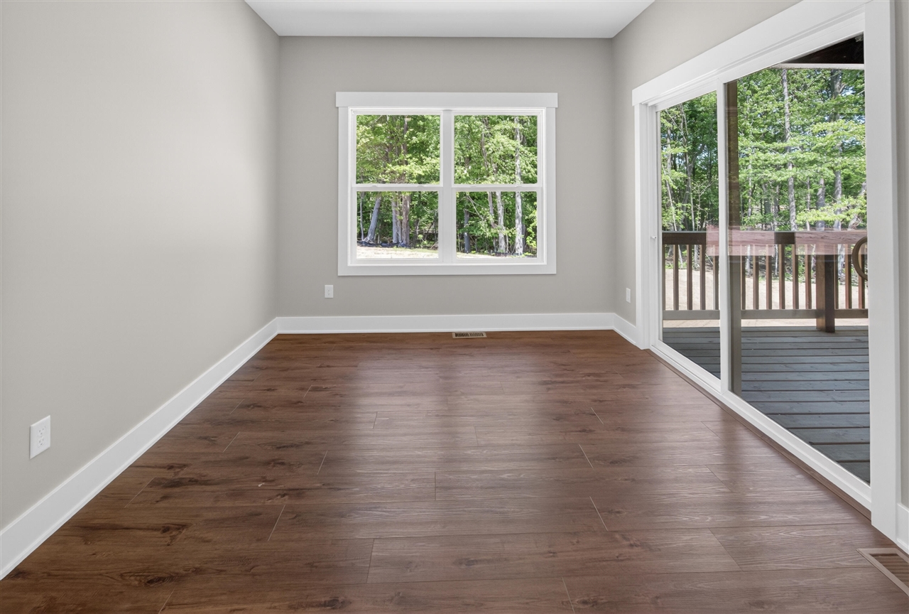 17428 Ridge Avenue Property Photo 11
