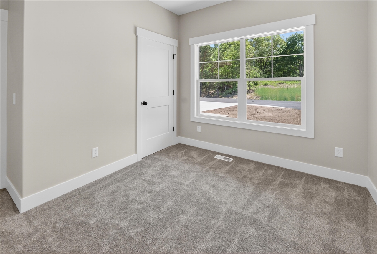 17428 Ridge Avenue Property Photo 13