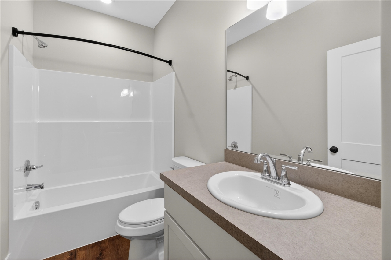 17428 Ridge Avenue Property Photo 14