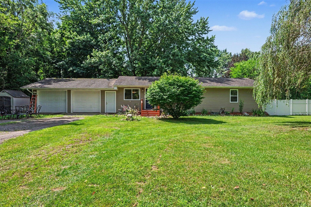 67238 Oxbow Drive Property Photo 1