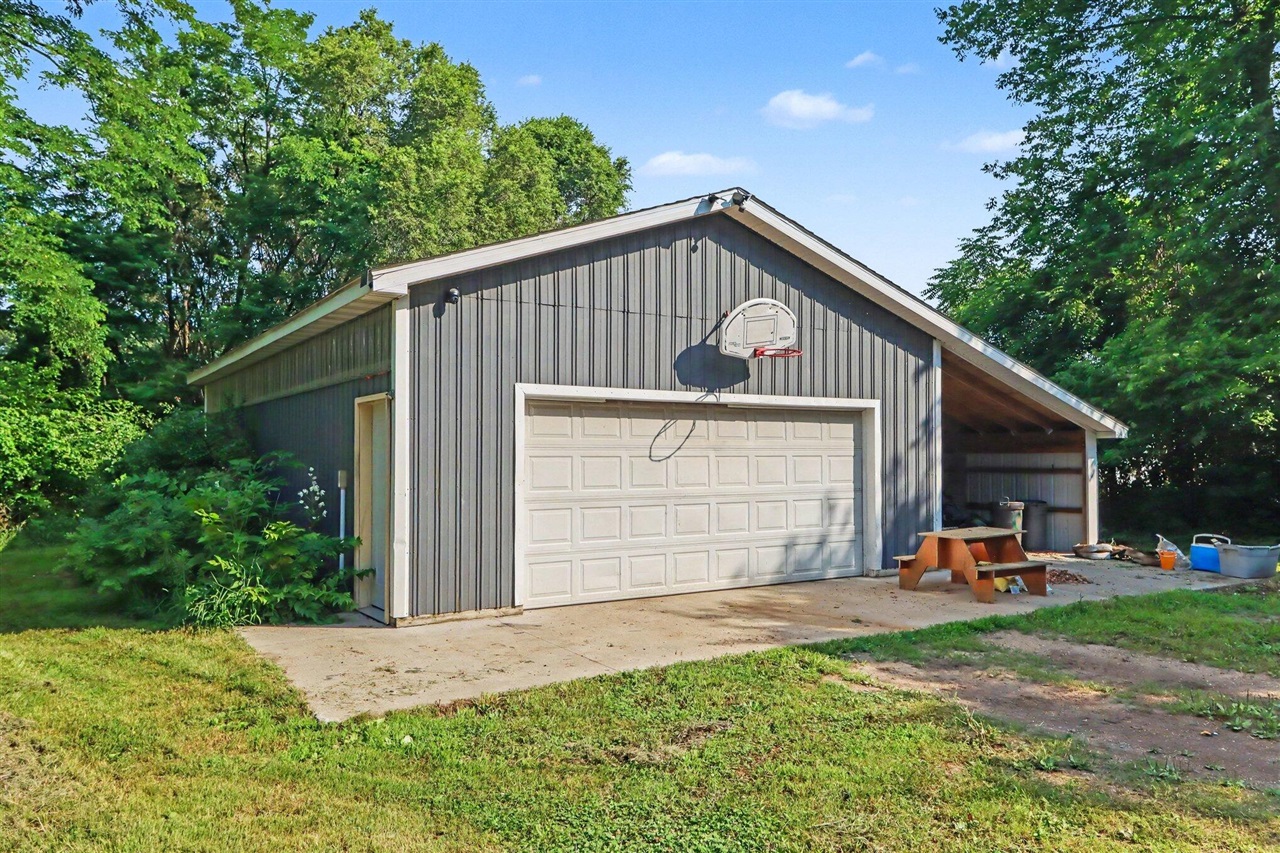 12671 Fort Custer Drive Property Photo 18
