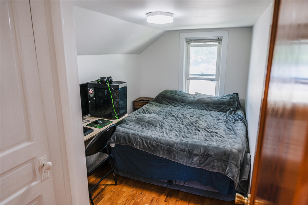 1025 Marion Avenue Property Photo 12