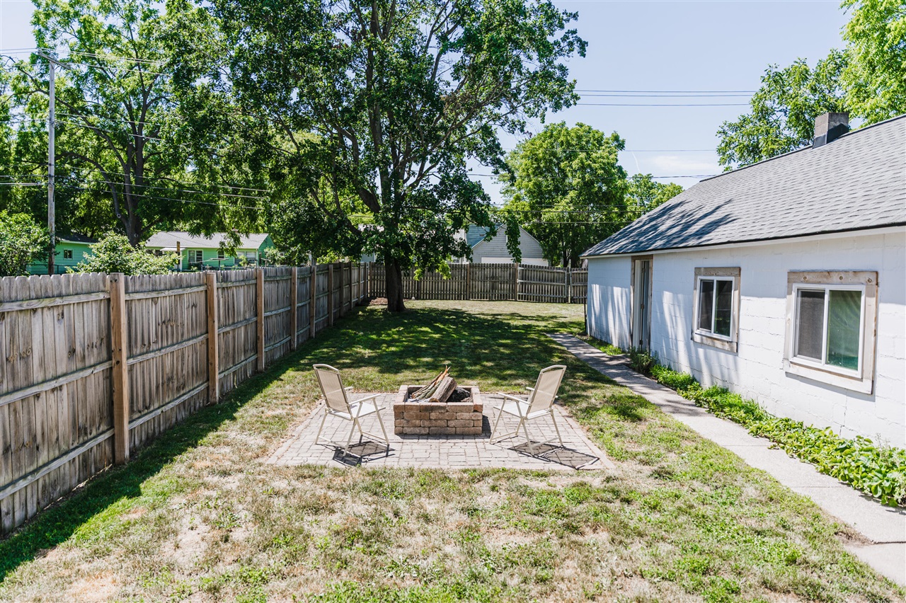 1025 Marion Avenue Property Photo 19