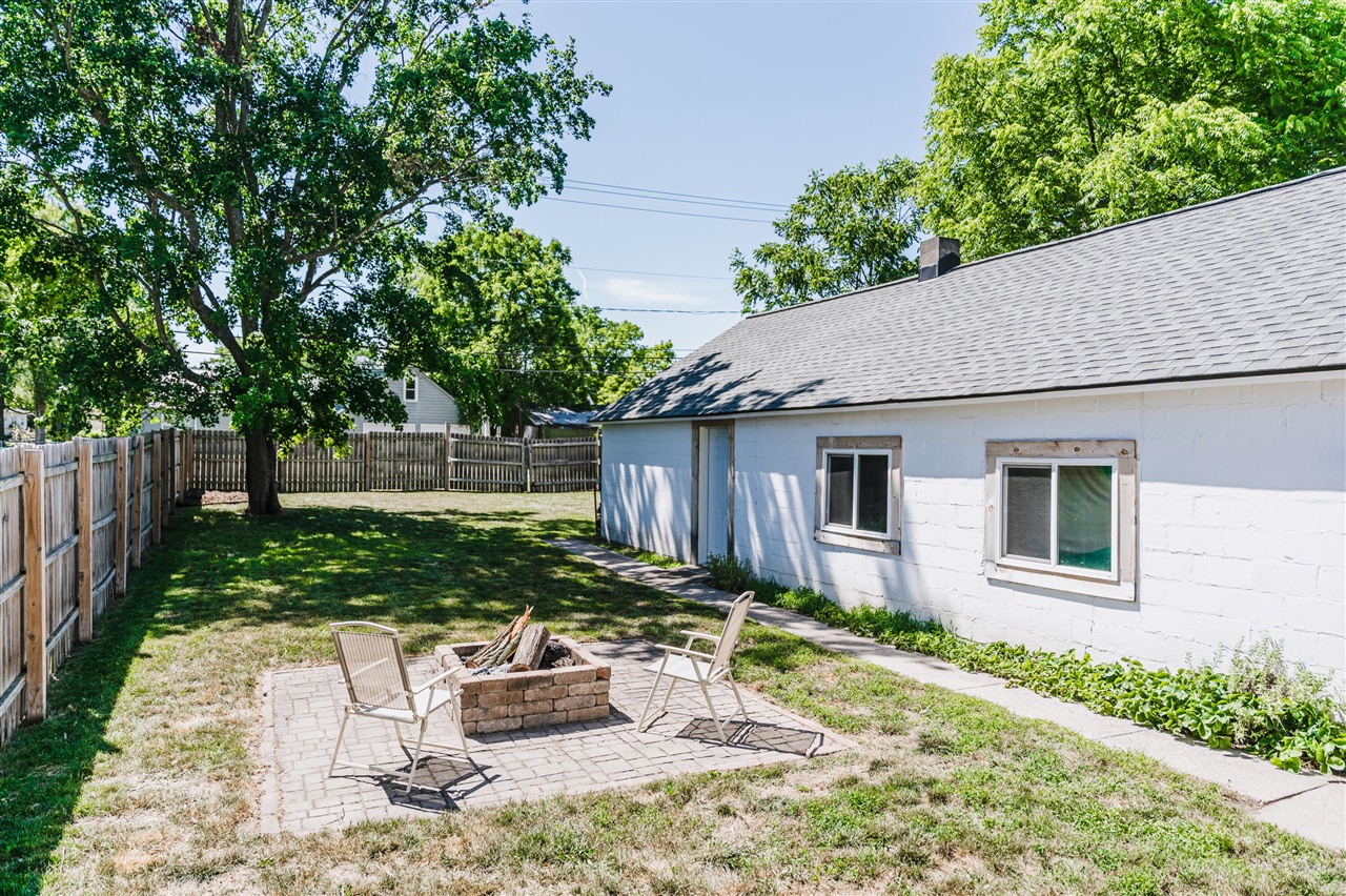 1025 Marion Avenue Property Photo 23