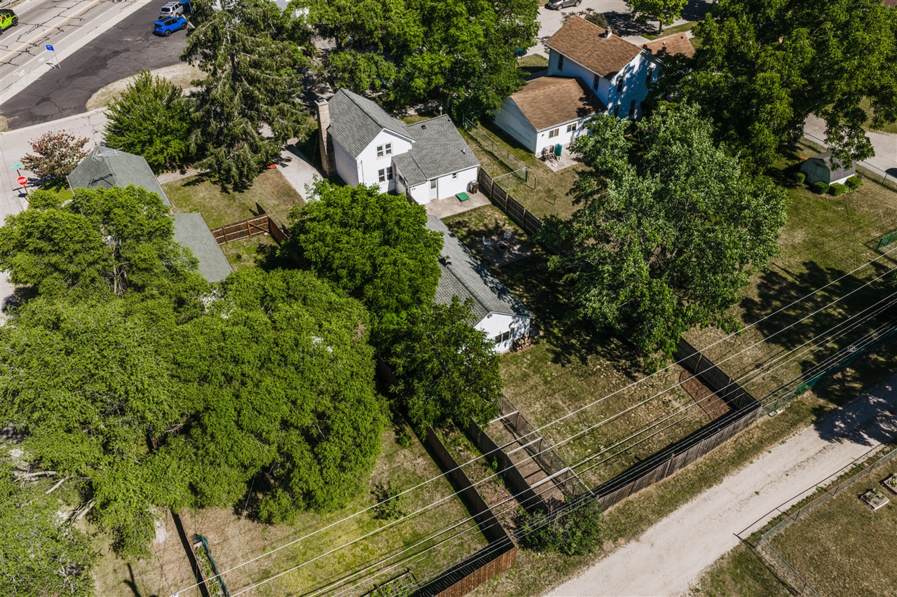 1025 Marion Avenue Property Photo 28