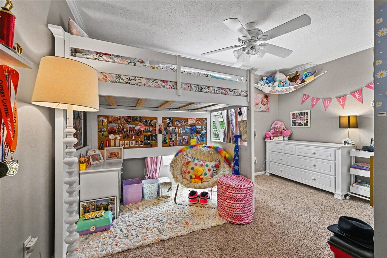12265 Riverside Drive Property Photo 13