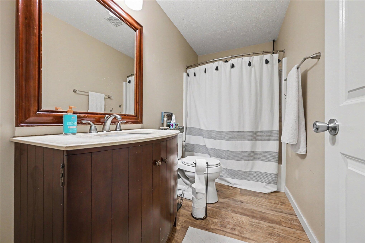12265 Riverside Drive Property Photo 15