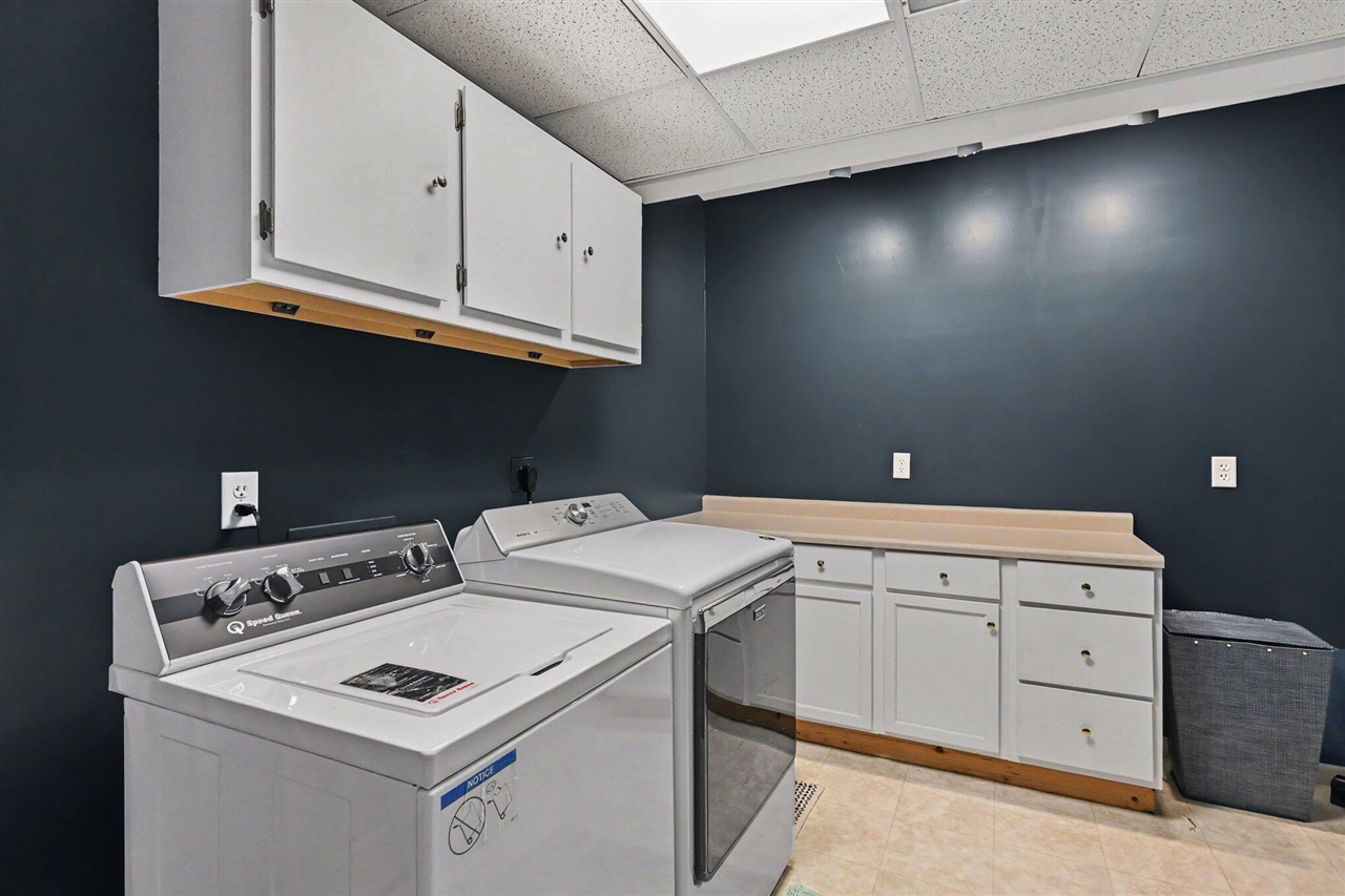 12265 Riverside Drive Property Photo 18