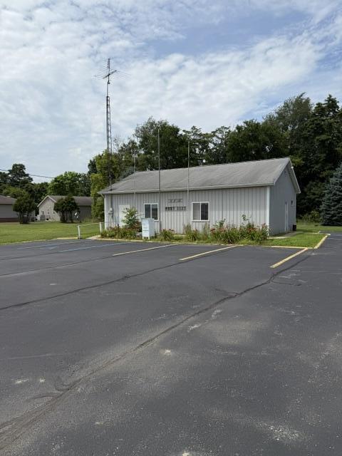 8777 Red Arrow Highway Property Photo 26