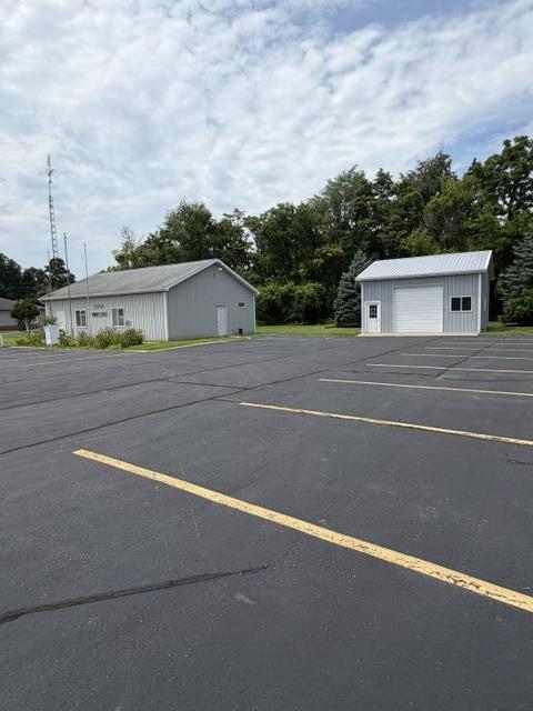 8777 Red Arrow Highway Property Photo 28