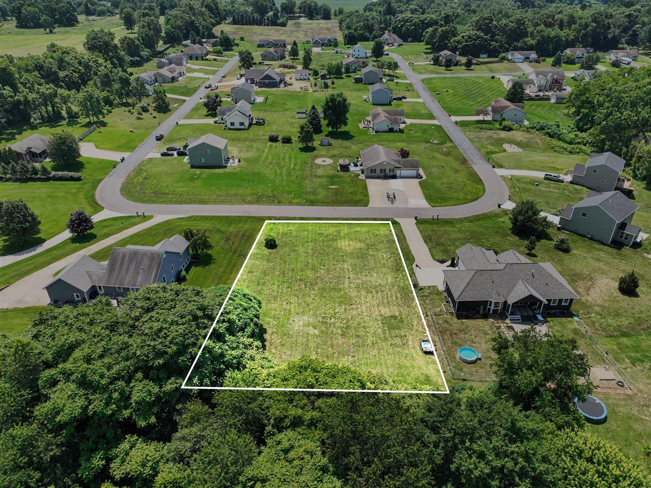 5656 Meadow Lane Property Photo 3