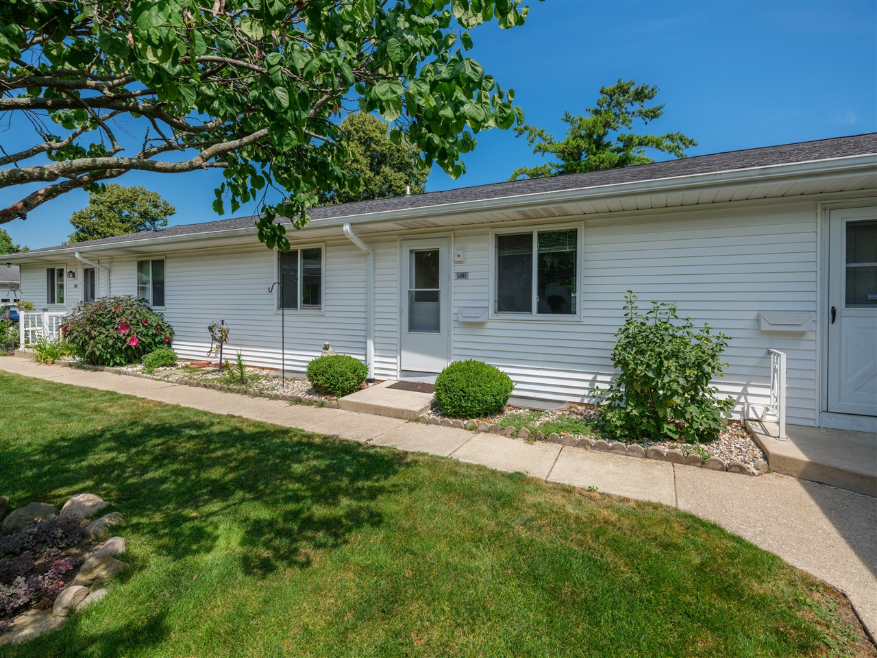 5005 Green Meadow Road Property Photo 1