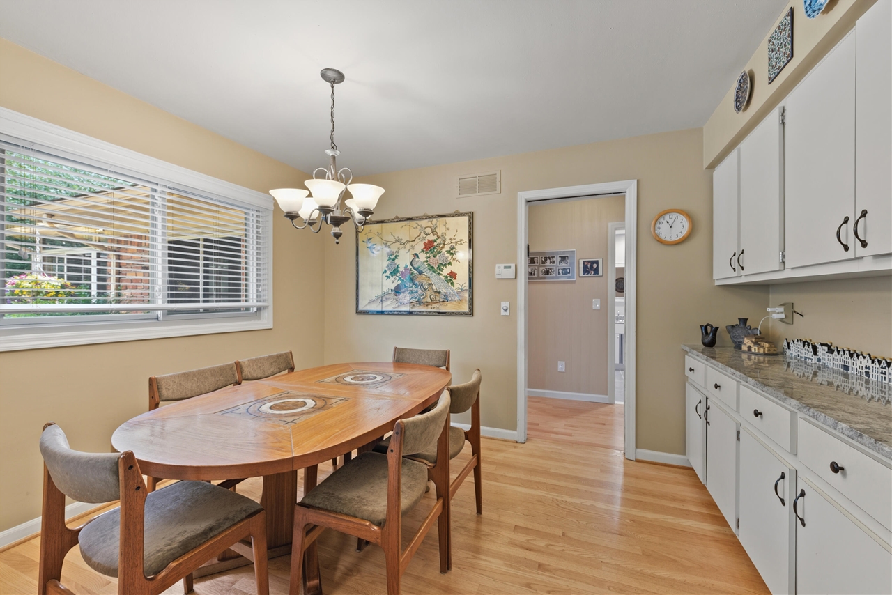28550 Tavistock Trail Property Photo 7