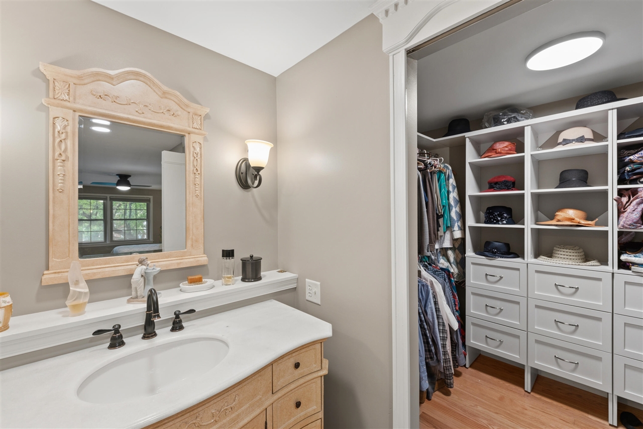 28550 Tavistock Trail Property Photo 25