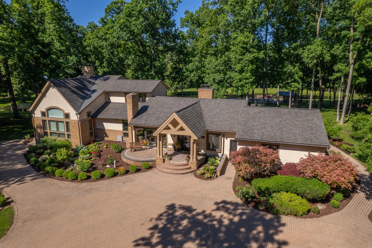 10750 Koebbe Road Property Photo 1