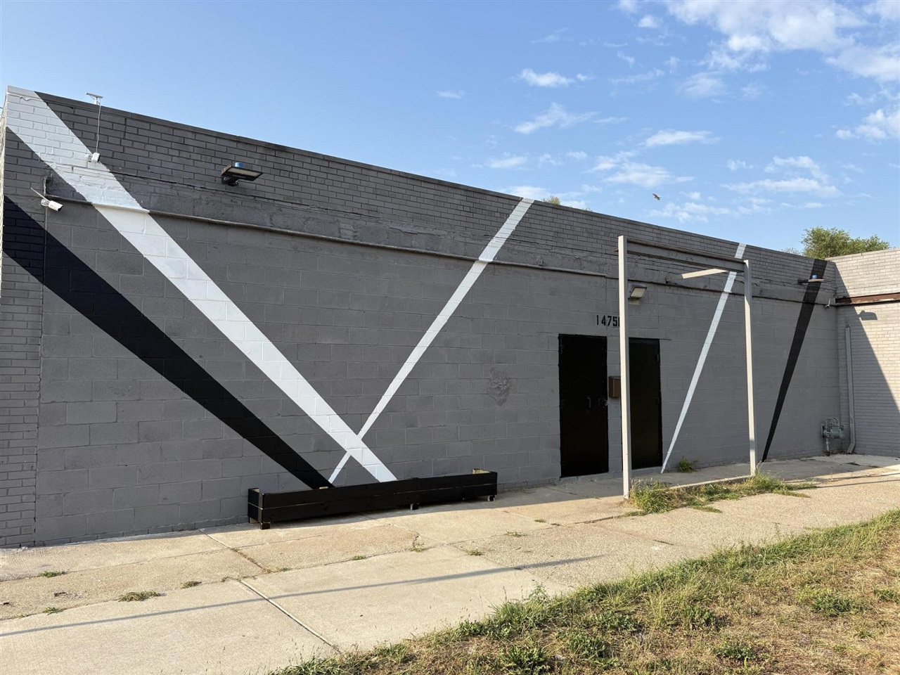 14750 Puritan Avenue Property Photo 1