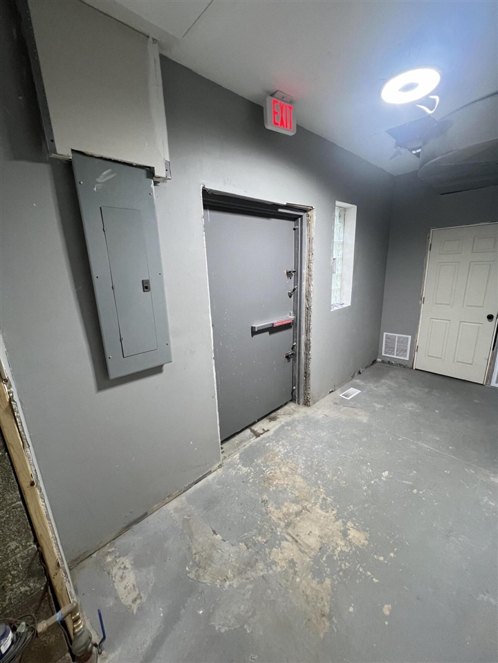 14750 Puritan Avenue Property Photo 26