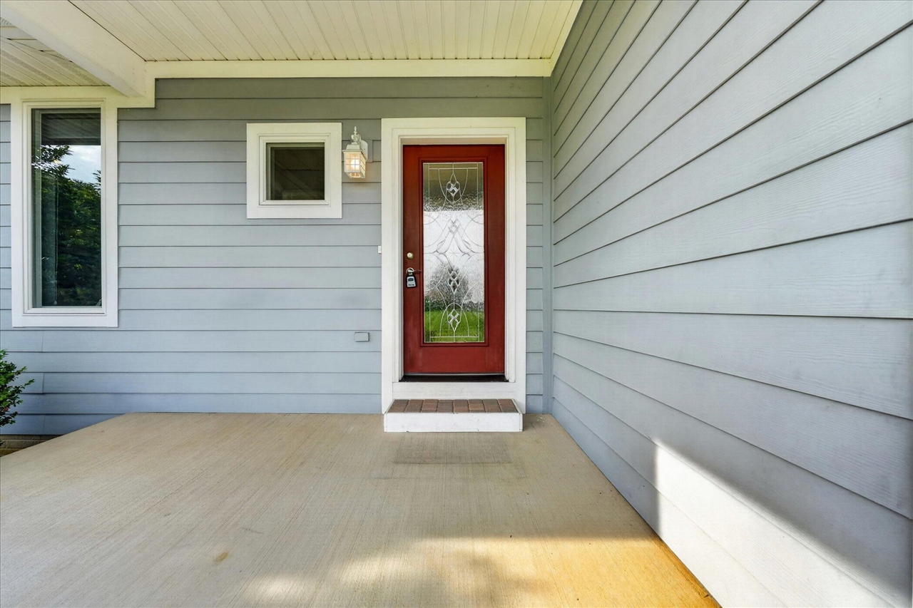 9348 Stoneview Lane Property Photo 7