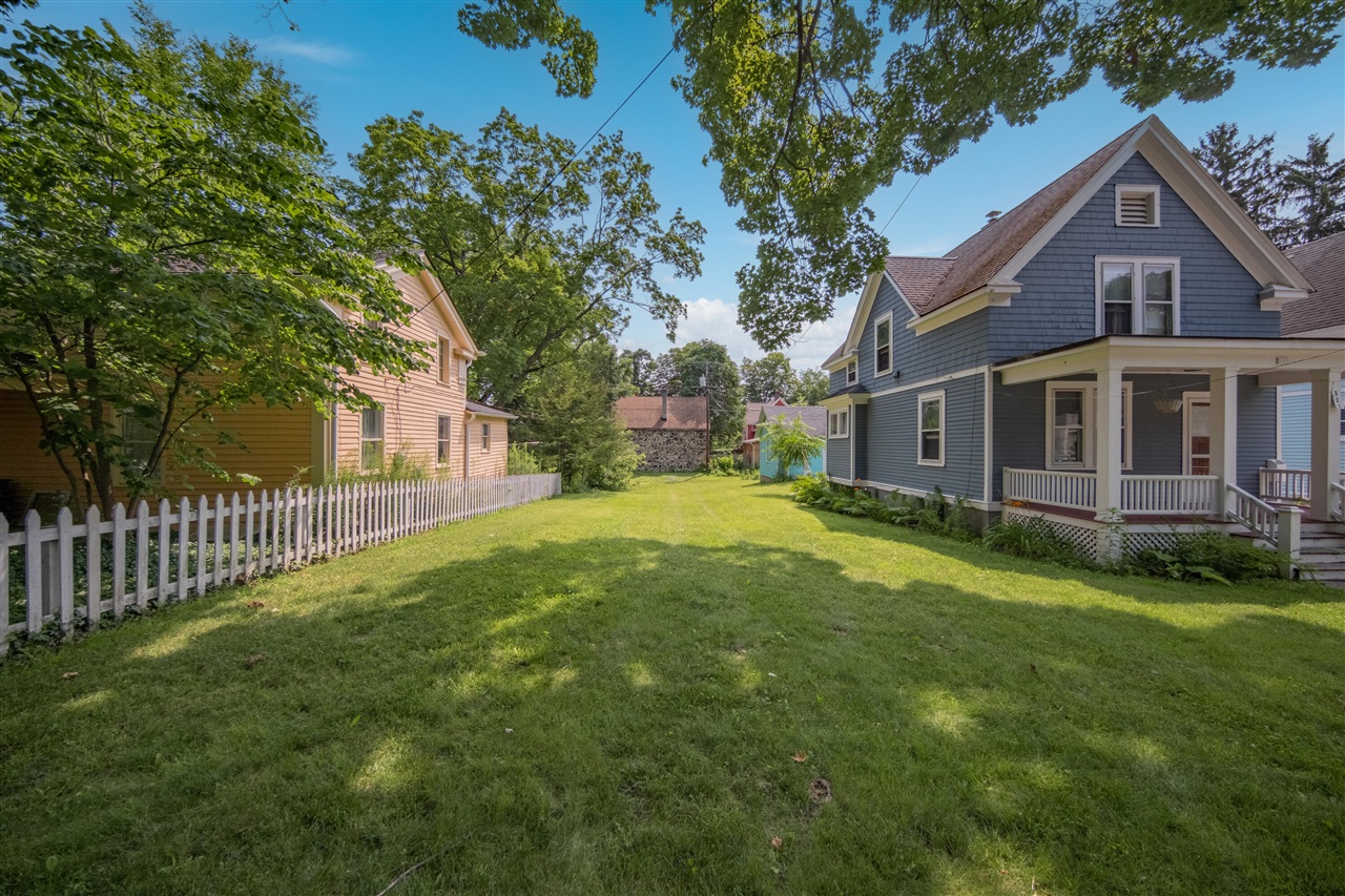 517 2nd Street Property Photo 4